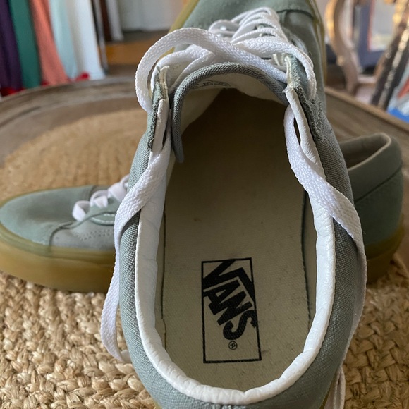 Men’s Vans - Picture 11 of 11